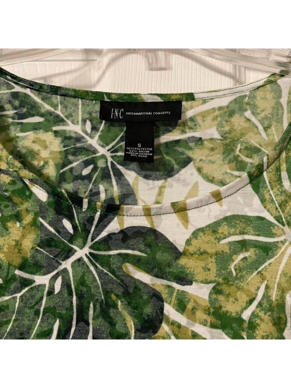 sleeved shirt - Picture 3 of 3